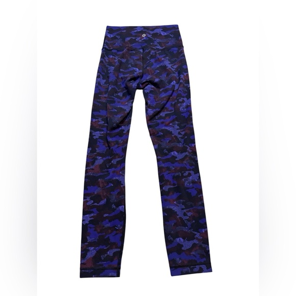 ✨Lululemon High Times Pant Hounds Camo Emperor Blue Black Print Leggings Sz 4 ✨ - Picture 3 of 4